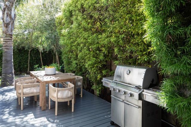 1560 Castilleja Avenue, Palo Alto, CA 94306