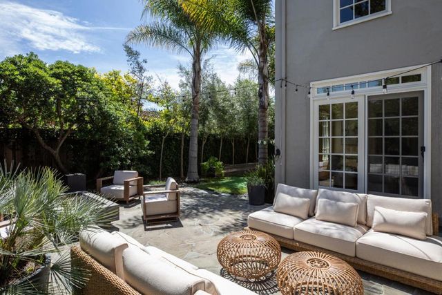 1560 Castilleja Avenue, Palo Alto, CA 94306