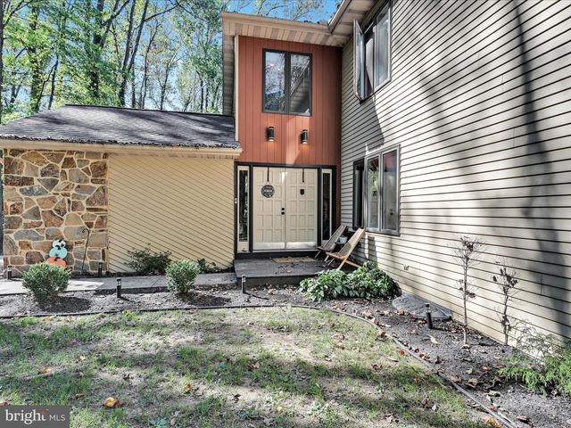 916 DORSEA RD, Lancaster, PA 17601