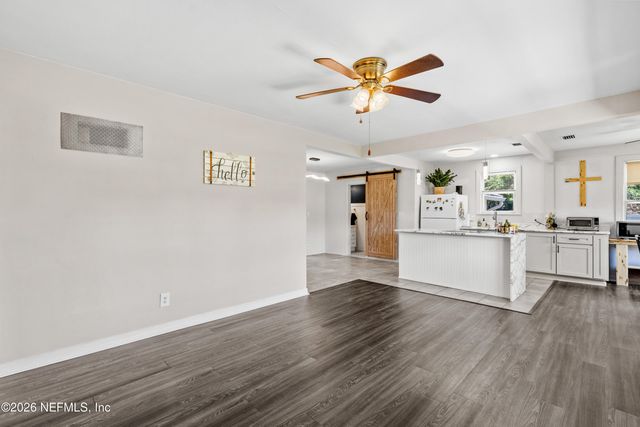 2442 SOUTHSIDE Boulevard, Jacksonville, FL 32216