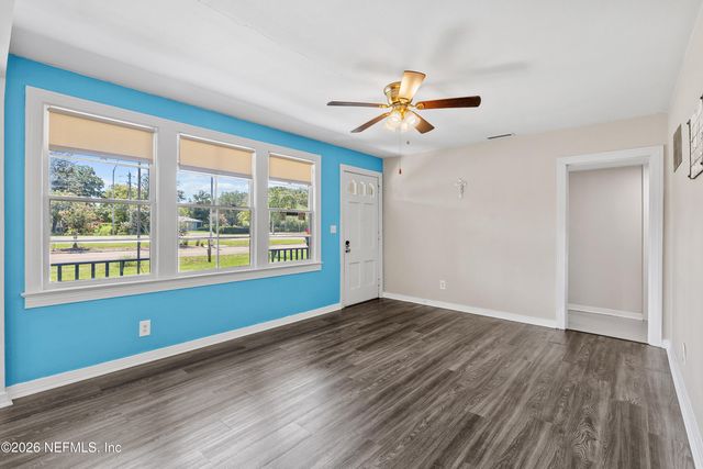 2442 SOUTHSIDE Boulevard, Jacksonville, FL 32216