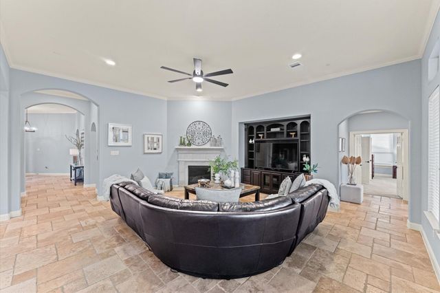 70 Valera Ridge Drive, Spring, TX 77389