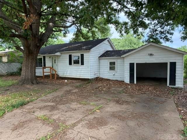 220 Willow Street, Jacksonville, AR 72076