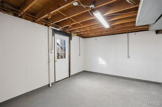 1928 Raintree Drive, Imperial, MO 63052