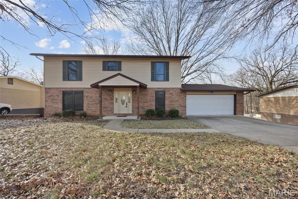 1928 Raintree Drive, Imperial, MO 63052