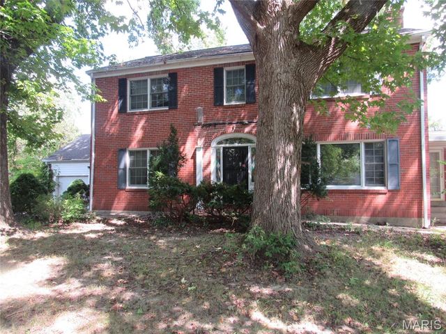 608 N 4th Street, Elsberry, MO 63343