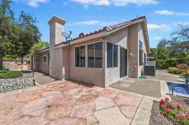 24117 Corte Valente, Murrieta, CA 92562