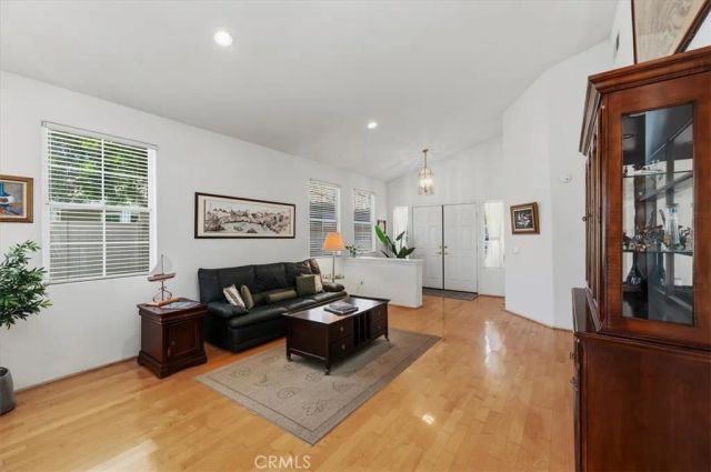 24117 Corte Valente, Murrieta, CA 92562