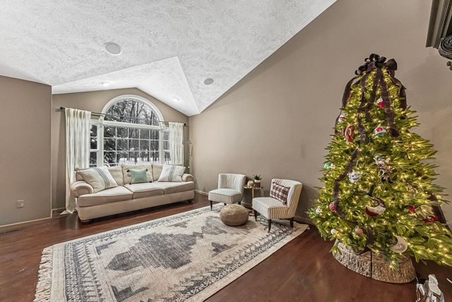 9685 Woodys Run, Long Lake Twp, MI 49684