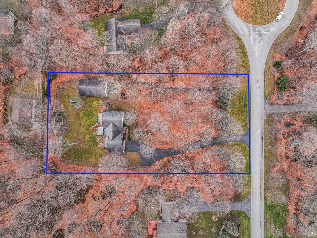 9685 Woodys Run, Long Lake Twp, MI 49684