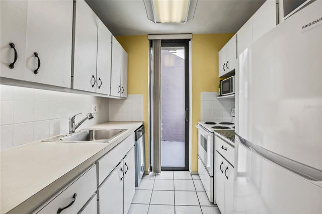 220 PASS KEY ROAD 220, Sarasota, FL 34242