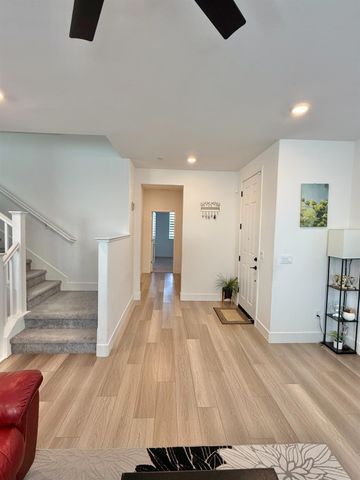 4435 Willow Grove Dr, Folsom, CA 95630