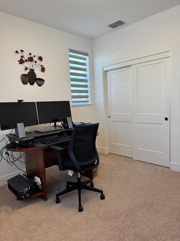 4435 Willow Grove Dr, Folsom, CA 95630