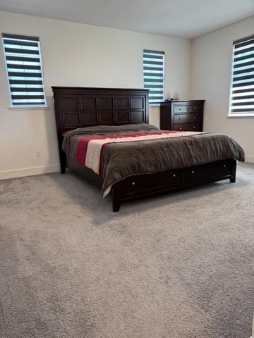 4435 Willow Grove Dr, Folsom, CA 95630