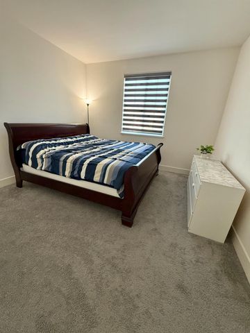 4435 Willow Grove Dr, Folsom, CA 95630