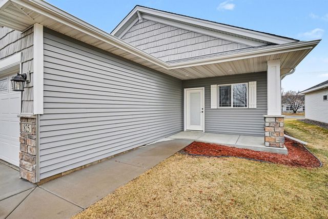 825 Golden Way NW, Isanti, MN 55040