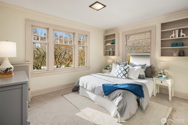 1208 E Newton Street, Seattle, WA 98102