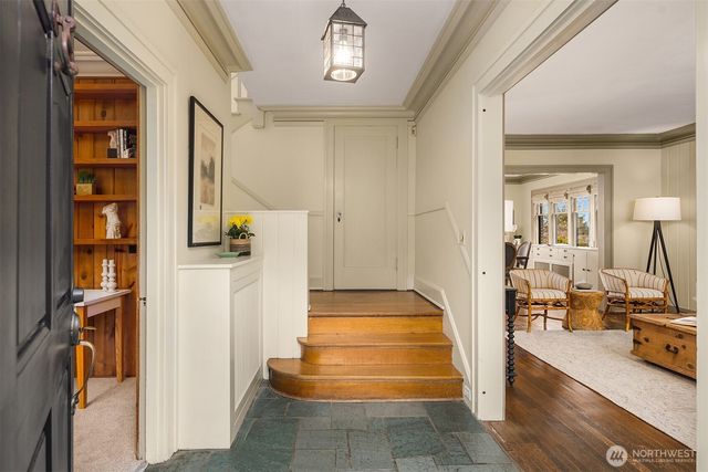 1208 E Newton Street, Seattle, WA 98102