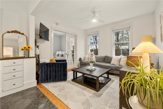 33 Marsh Street, Newport, RI 02840