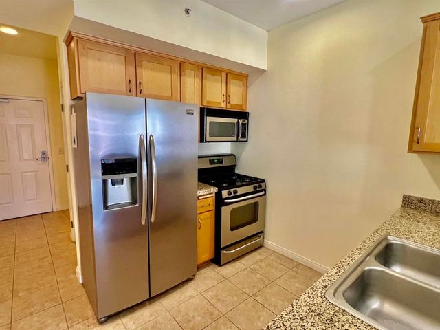 450 J Street 6121, San Diego, CA 92101