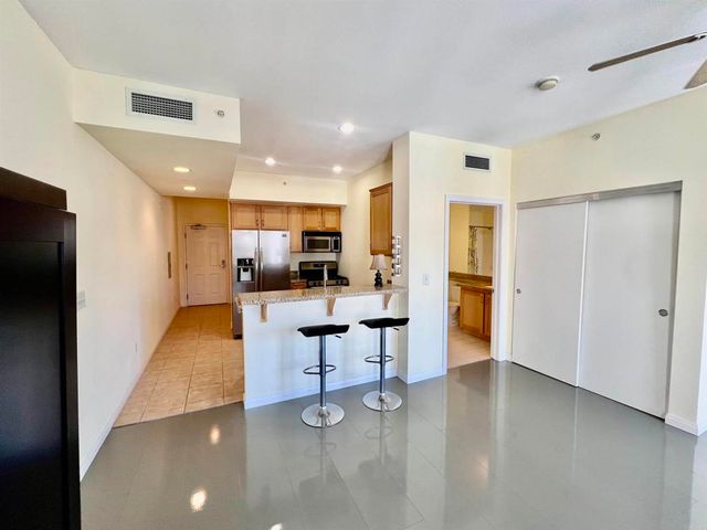 450 J Street 6121, San Diego, CA 92101