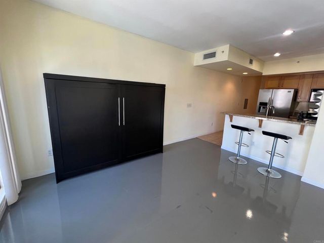 450 J Street 6121, San Diego, CA 92101