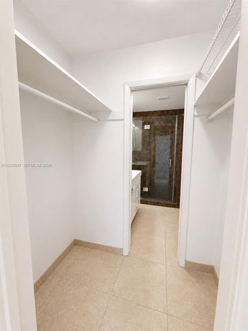 1460 NE 169th St 108, North Miami Beach, FL 33162