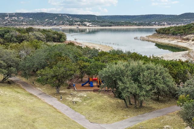 17507 Navigation LN, Lago Vista, TX 78645