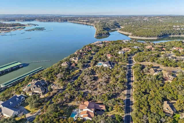 17507 Navigation LN, Lago Vista, TX 78645