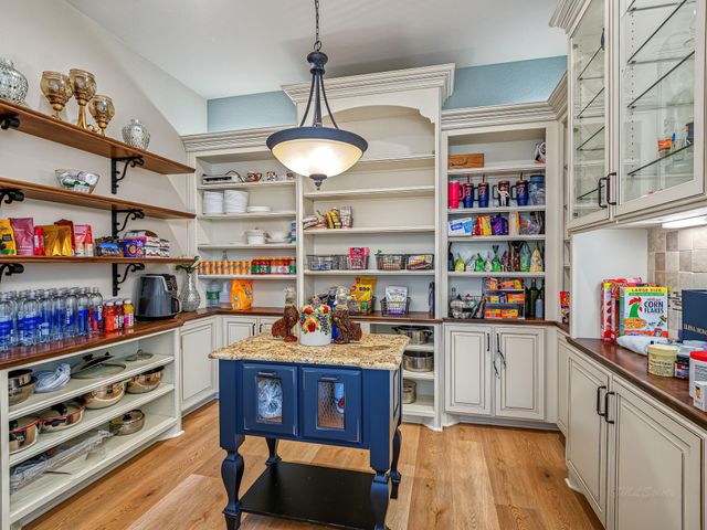 6630 Anthonia Lane, Richmond, TX 77406