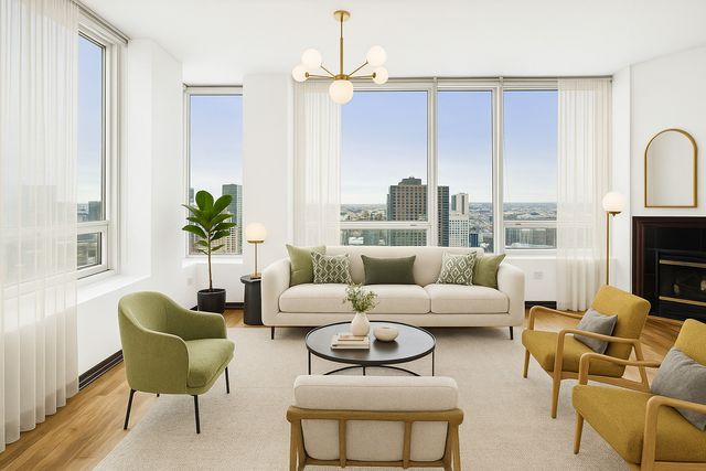 33 W Ontario Street 37ES, Chicago, IL 60610