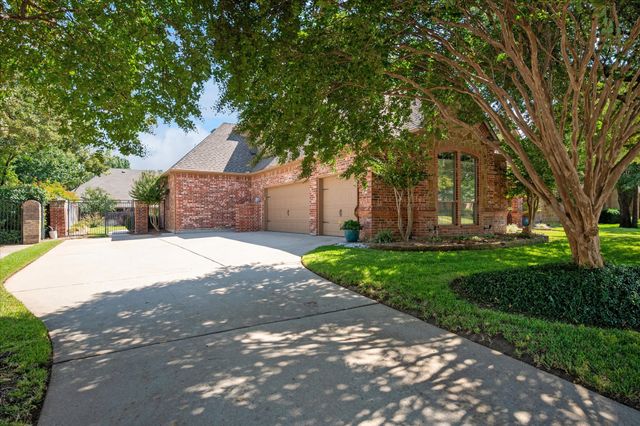 8312 Thornway Court, North Richland Hills, TX 76182