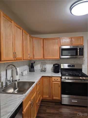 515 Locust Drive, Utica, NY 13502