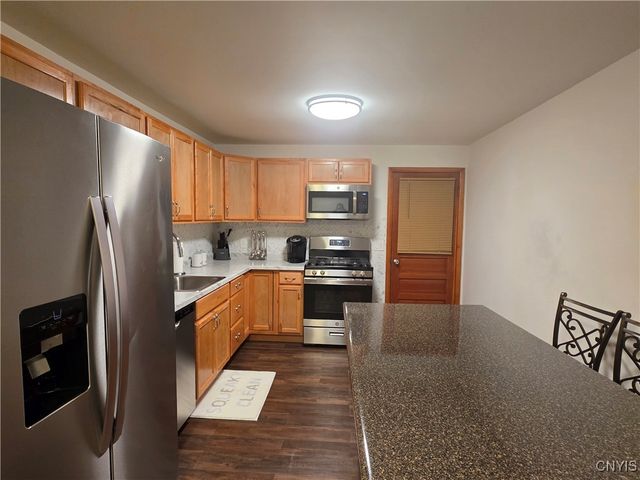 515 Locust Drive, Utica, NY 13502