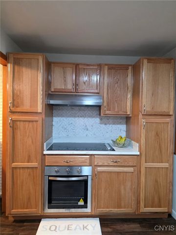 515 Locust Drive, Utica, NY 13502