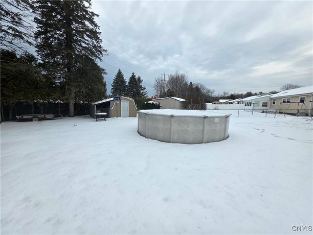 515 Locust Drive, Utica, NY 13502