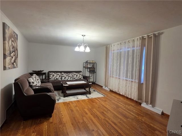 515 Locust Drive, Utica, NY 13502