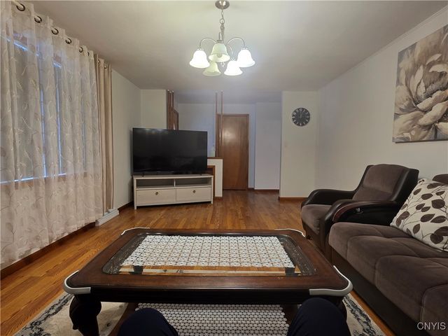 515 Locust Drive, Utica, NY 13502