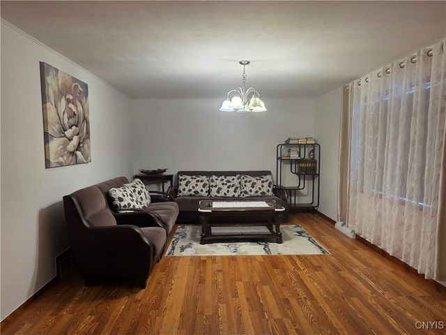 515 Locust Drive, Utica, NY 13502