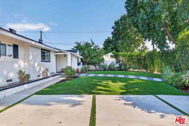 7550 Ruffner Avenue, Van Nuys (los Angeles), CA 91406