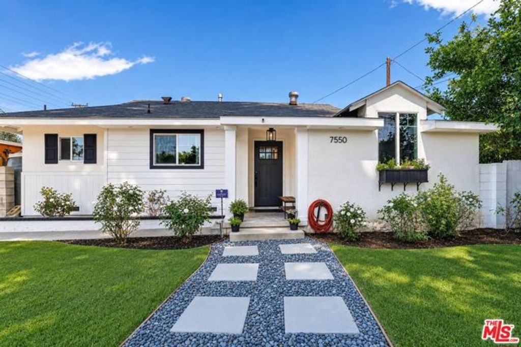7550 Ruffner Avenue, Van Nuys (los Angeles), CA 91406