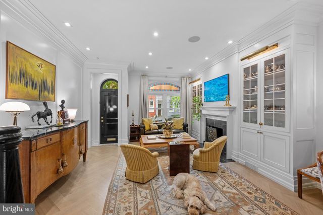 1524 SWANN ST NW, Washington, DC 20009