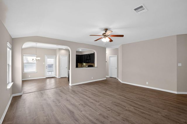 1313 April Meadows LOOP, Georgetown, TX 78626