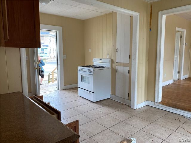 1 Franklin Street, Auburn, NY 13021