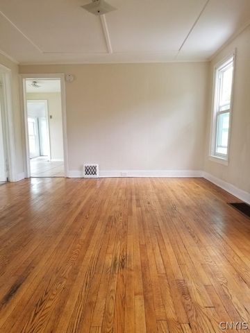 1 Franklin Street, Auburn, NY 13021