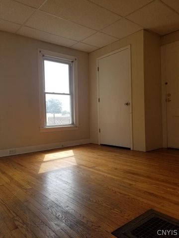 1 Franklin Street, Auburn, NY 13021