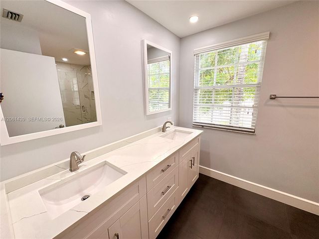 11196 Longboat Dr, Cooper City, FL 33026