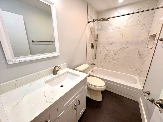 11196 Longboat Dr, Cooper City, FL 33026