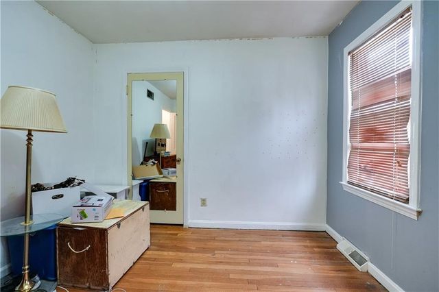 10709 E 27th Terrace S, Independence, MO 64052