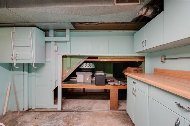 10709 E 27th Terrace S, Independence, MO 64052